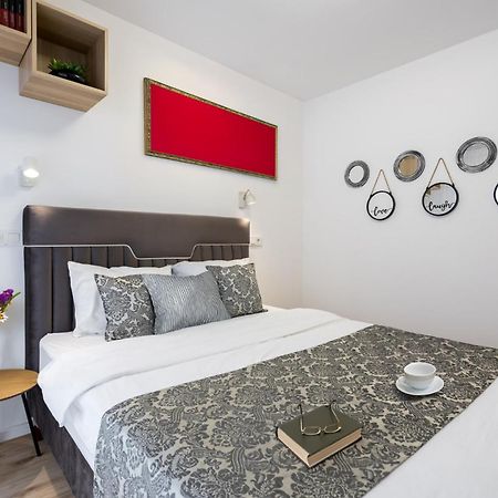 Breeze - Modern Escape In Pipera Apartment Bukares Bagian luar foto