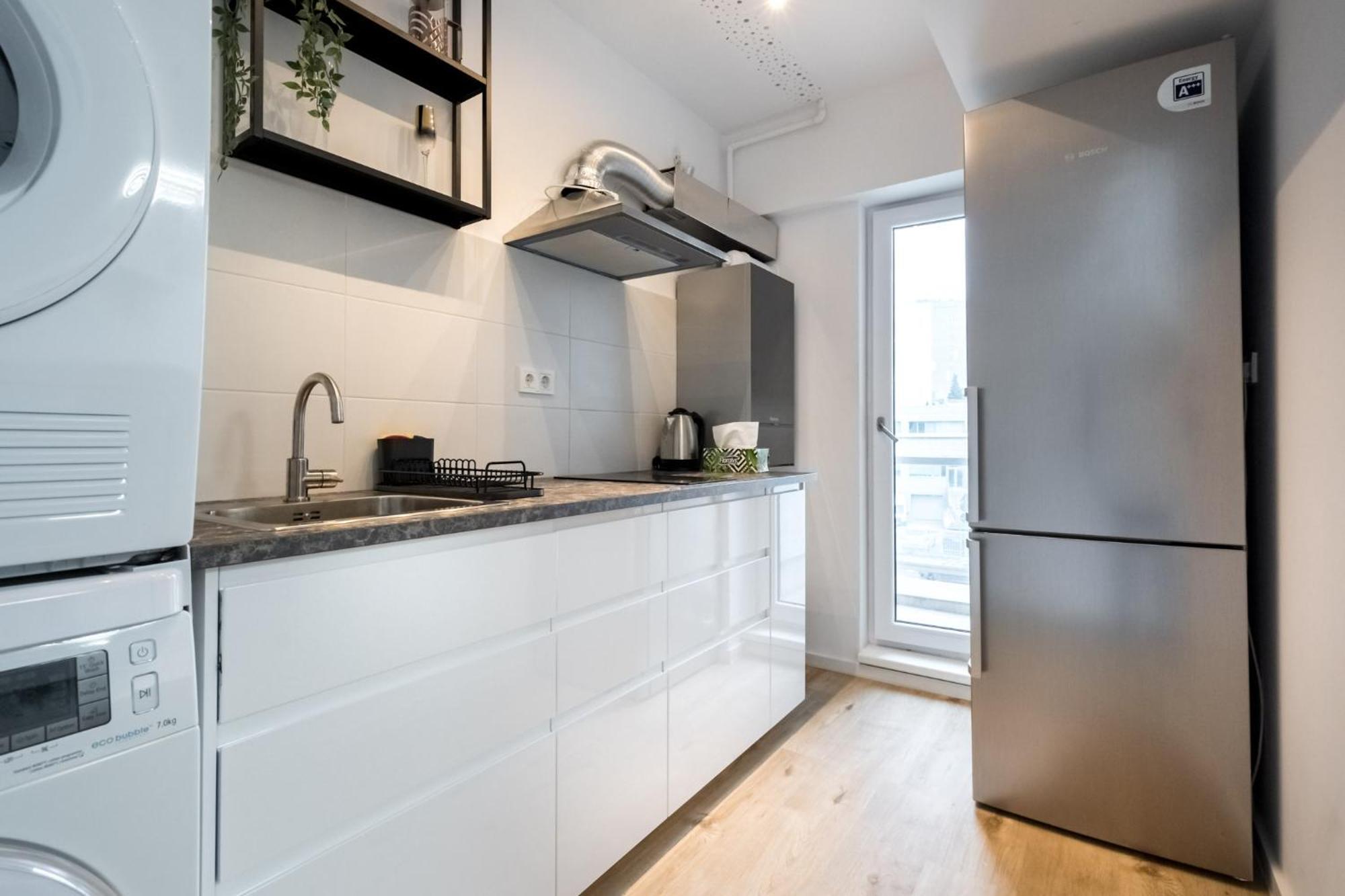 Breeze - Modern Escape In Pipera Apartment Bukares Bagian luar foto