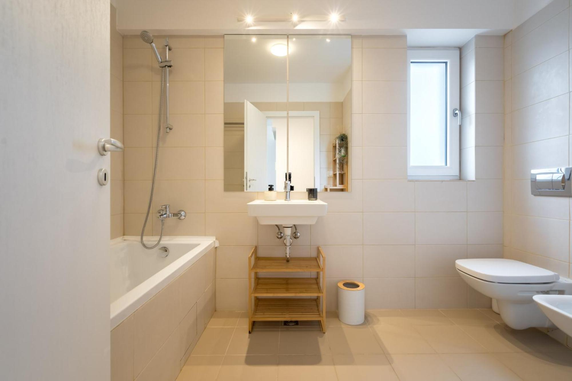Breeze - Modern Escape In Pipera Apartment Bukares Bagian luar foto