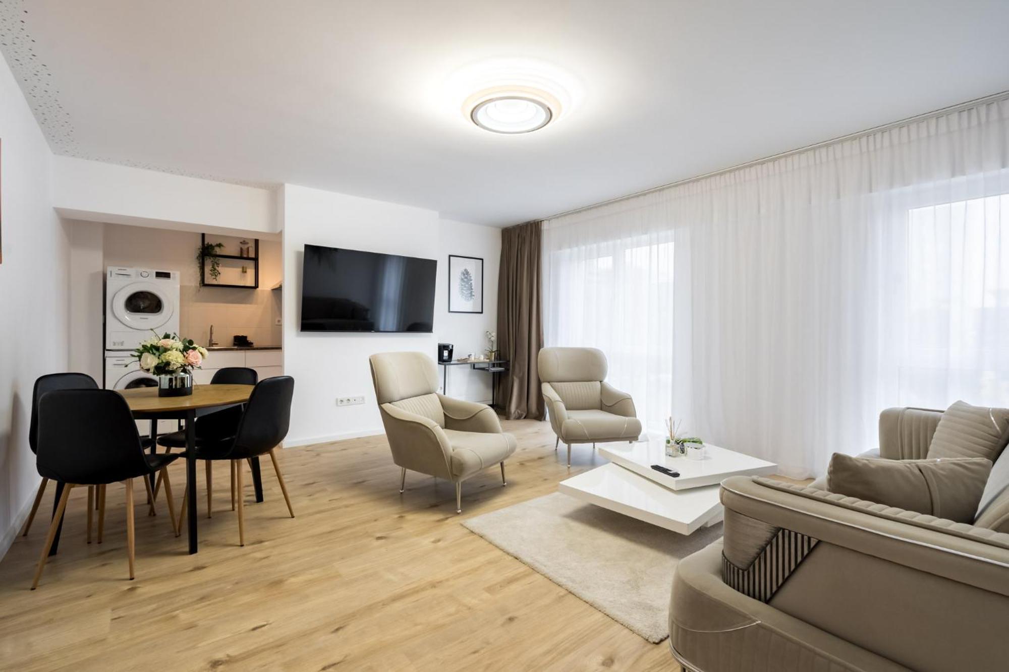 Breeze - Modern Escape In Pipera Apartment Bukares Bagian luar foto