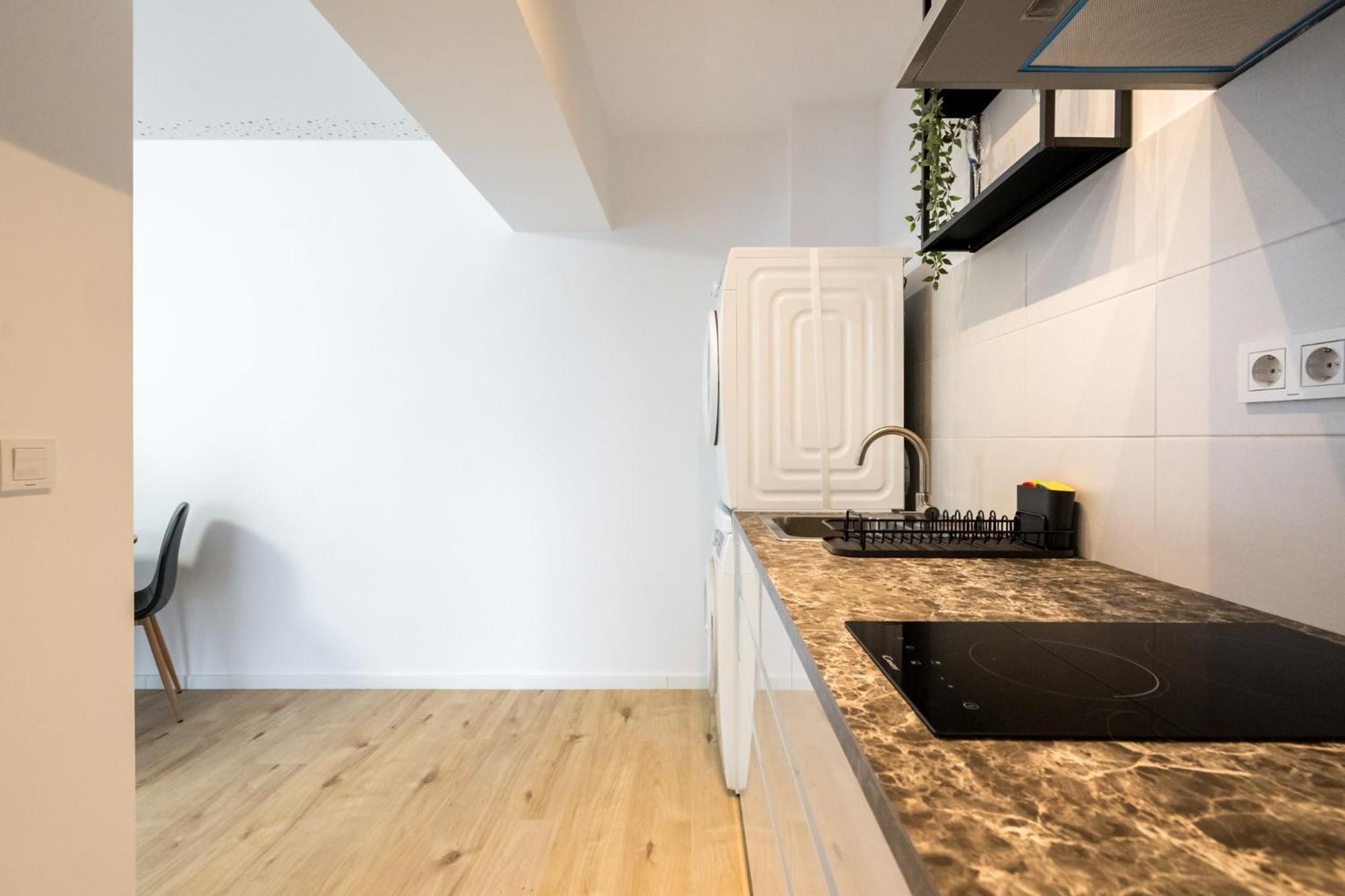Breeze - Modern Escape In Pipera Apartment Bukares Bagian luar foto