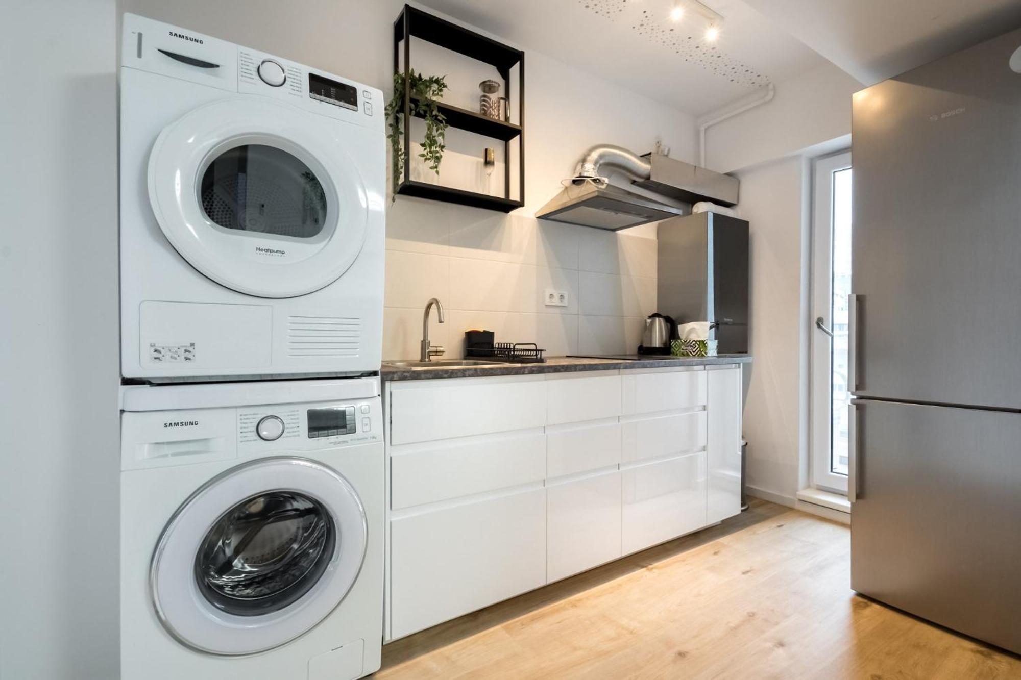 Breeze - Modern Escape In Pipera Apartment Bukares Bagian luar foto
